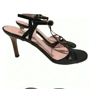 Isaac Mizrahi womens Hess size 9 Navy Blue Patent Italian Leather T-Strap